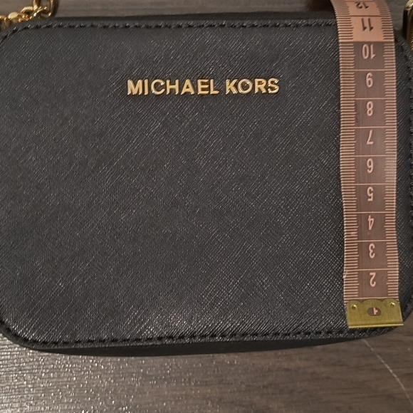 Michael Kors Black Crossbody Bag with Gold Chain - Picture 7 of 7